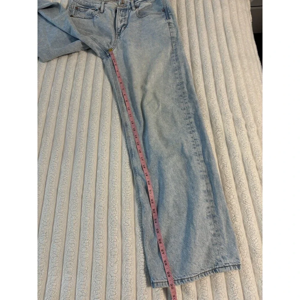 American Eagle 90s wide leg jeans Womens 6 Lightwash denim back to school basic